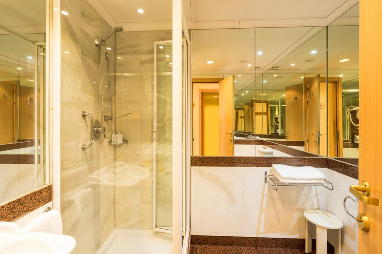 Bathroom 4, BLUESEA Costa Bastian, Las Palmas