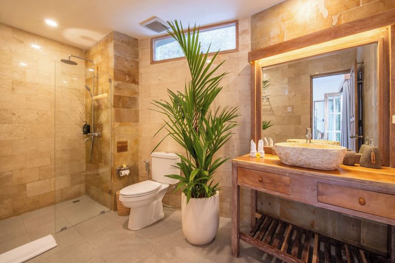 Bathroom 4, Tropical Villa Sinar Maluku, Badung