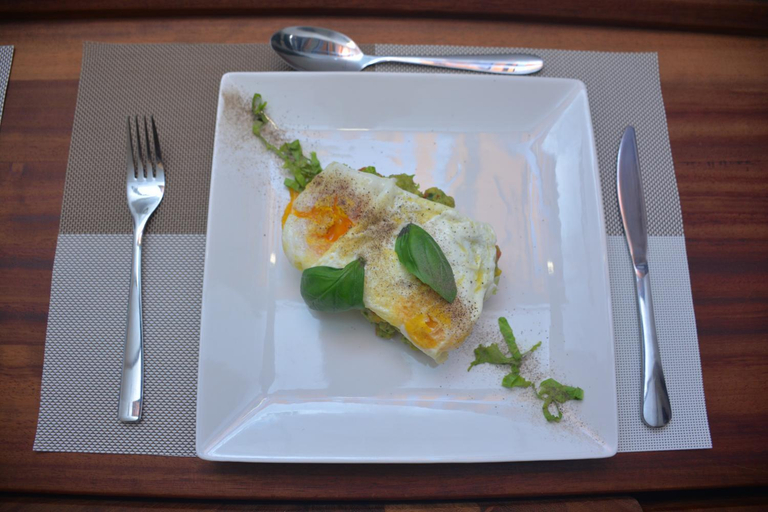 Food & Drinks 5, ARAUCARIA RESIDENCE, Rubavu