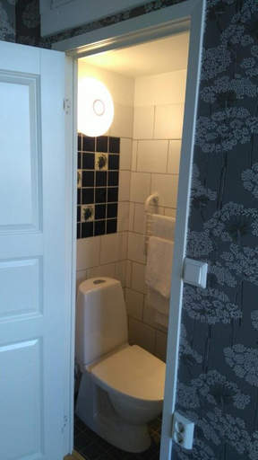 Bathroom 5, Hotell Edgar, Sölvesborg