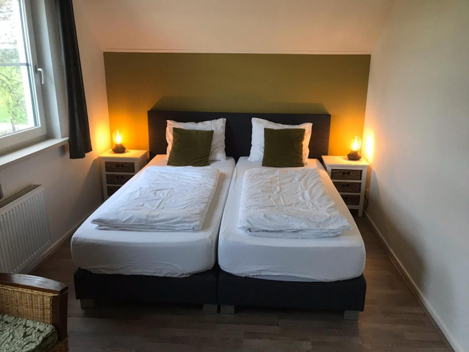 Others 4, B&B de Rivierduin, Hattem