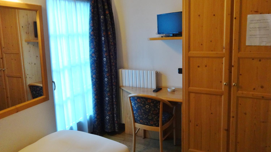 Bedroom, Hotel Giardino, Sondrio