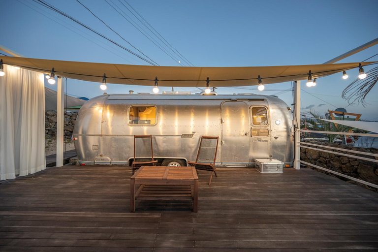 Others 4, BeachBoys - Retro Caravan AirStream, Jeju
