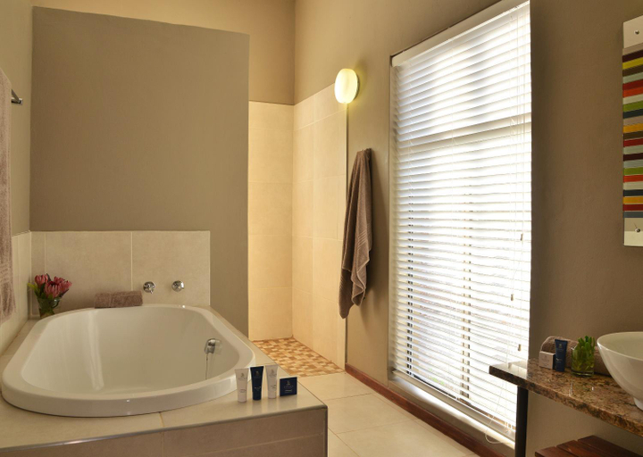 Bathroom 3, Stonehill River Lodge by Dream Resorts, Overberg