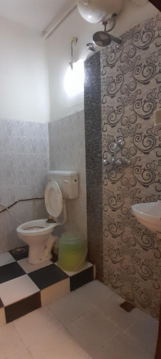 Bathroom 5, Hotel Gokul Grand, Varanasi