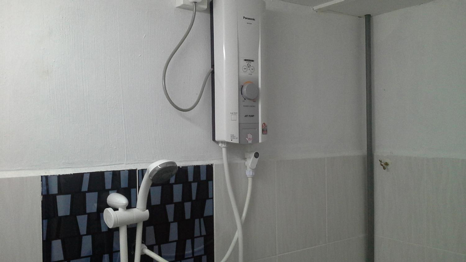Bathroom 4