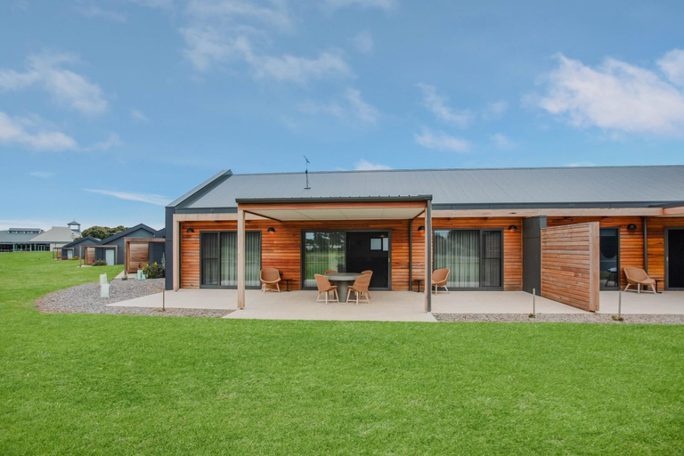 13th Beach Golf Lodges, Greater Geelong - Pt B