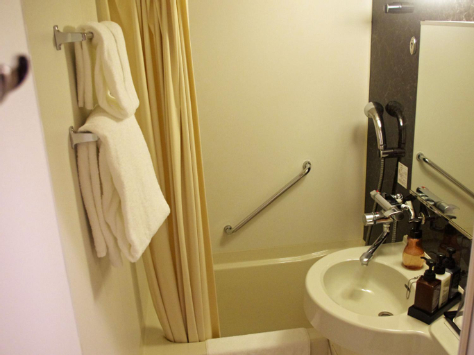 Bathroom 3