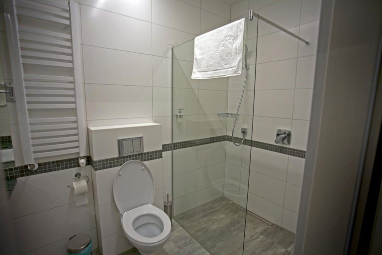 Others 4, Motelik Grosar Gorlice, Gorlice
