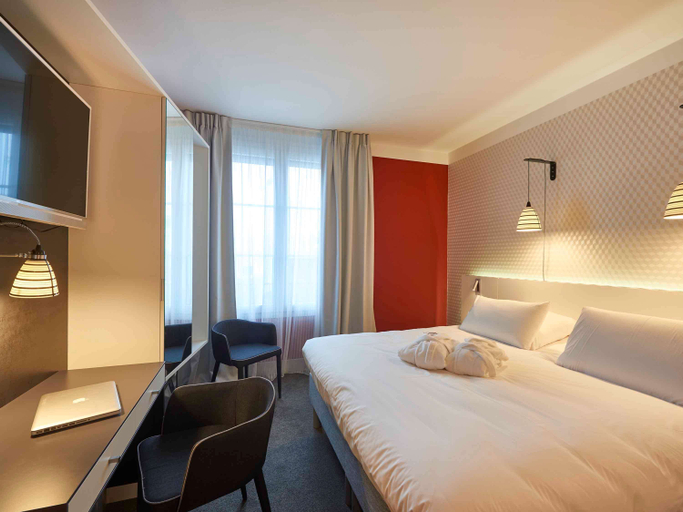 Bedroom 3, Hotel Mercure Brest Centre Les Voyageurs, Finistère