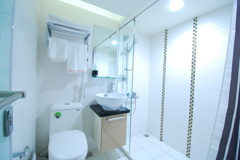 Bathroom 4