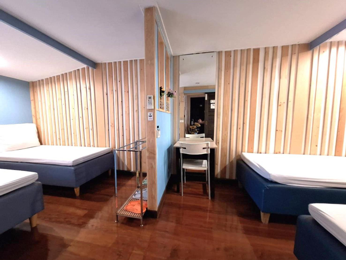 Bedroom 12
