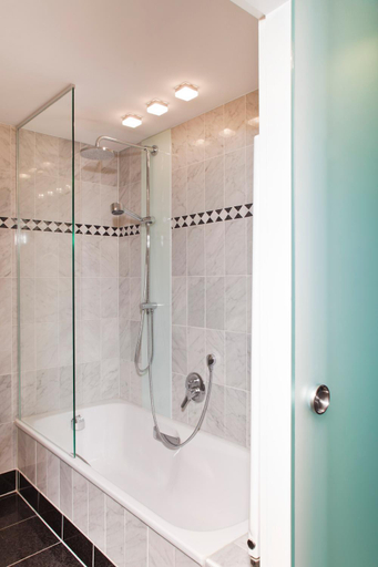Bathroom 5, DER HEIDEHOF Conference & SPA Resort, Ingolstadt