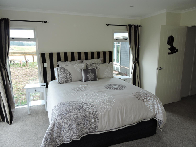 Others 2, 5 Acres B&B, South Waikato