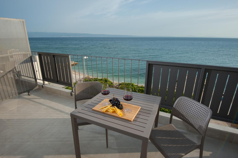 5, Seaside Luxury Suites, Podstrana