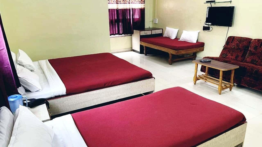 Bedroom 2, Hotel Sagar Plaza, Aurangabad