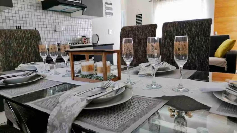 Food & Drinks 5, Evans Village - Apartments & Spa, Ekurhuleni