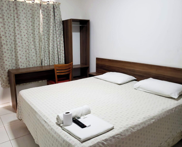 Bedroom 5, Central Palace Hotel, Pedreiras