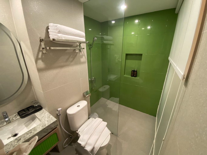 Bathroom 2