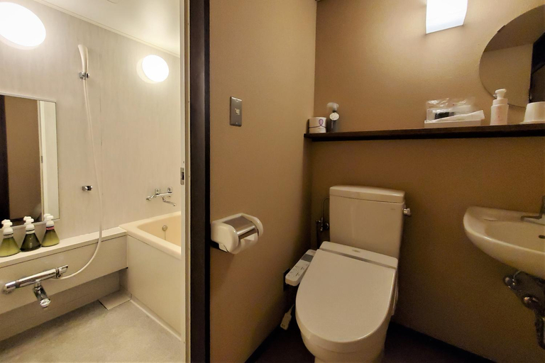 Bathroom 3, Itsukushimahigashimonzen Kikugawa, Hatsukaichi