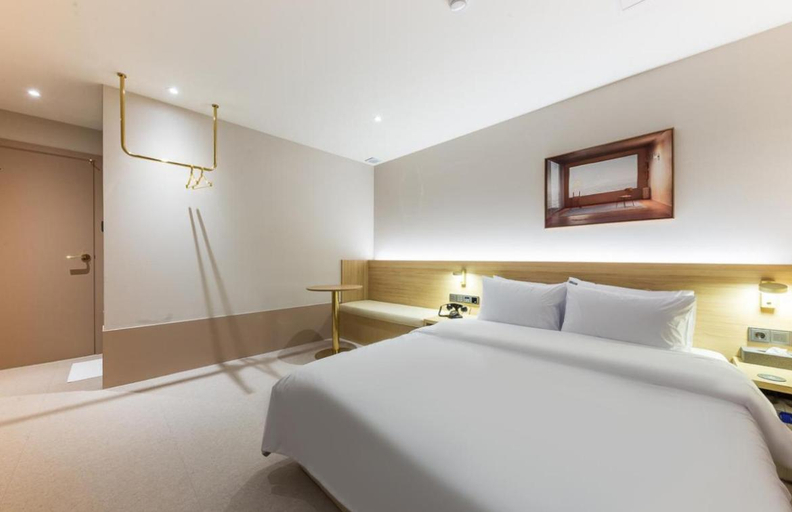 Bedroom 4, Cheonan Aria, Cheonan