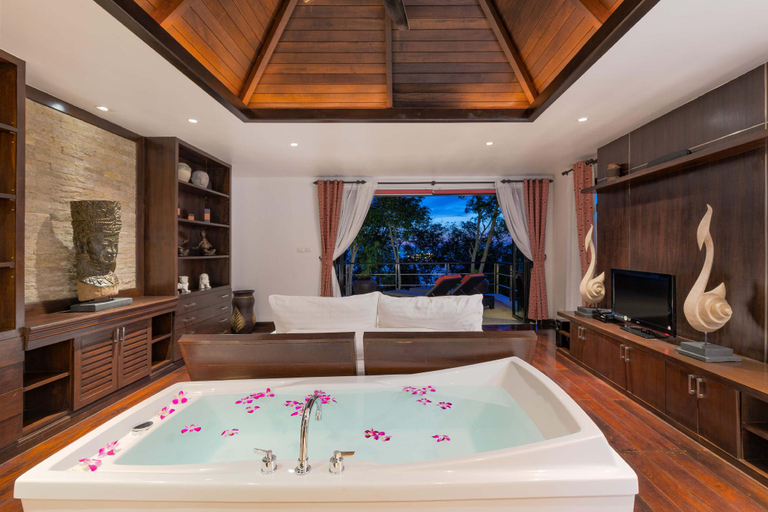 Bathroom 4, Full Seaview Boutique 8BR Villa Sawan in Patong, Pulau Phuket