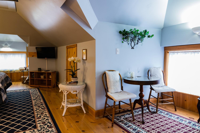 Others 5, A Hidden Gem Bed and Breakfast, Essex