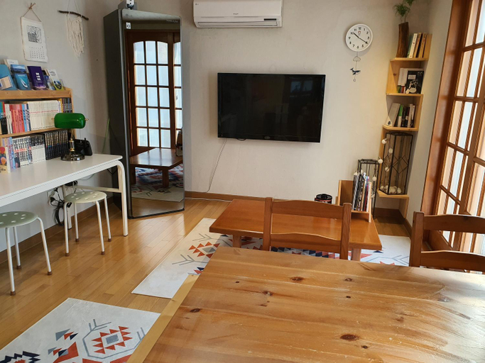 Others 5, Tong Stay, Tongyeong