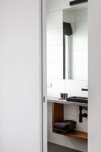 Bathroom 3, Timber Door Luxury Accommodation Geelong, Geelong