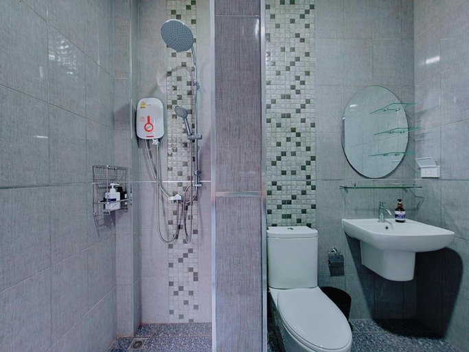 Bathroom 4, Kerepiman Boutique Hotel, Khao Kho