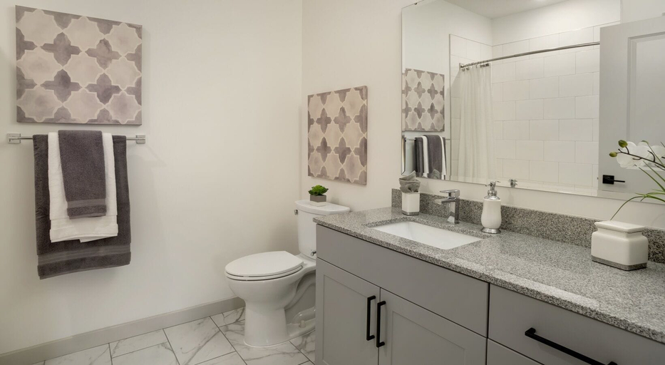 Bathroom, National at Occoquan River - Woodbridge, Prince William