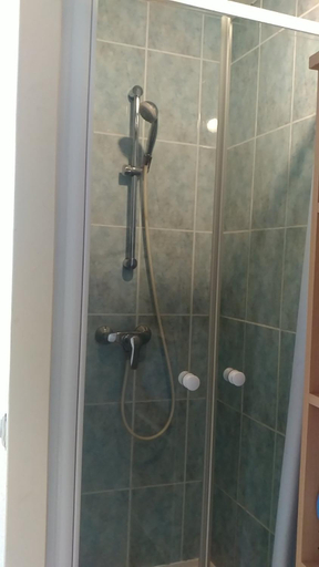 Bathroom 3, Auberge du Vieux Moulin, Saône-et-Loire