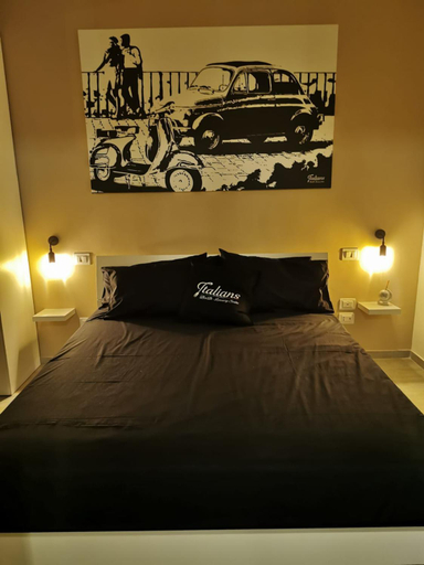 Others 4, Italians b&b luxury suite, Bari