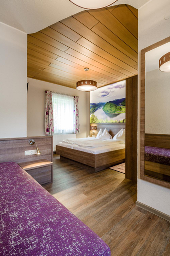 Bedroom 2, Gasthof Gierlinger, Eferding