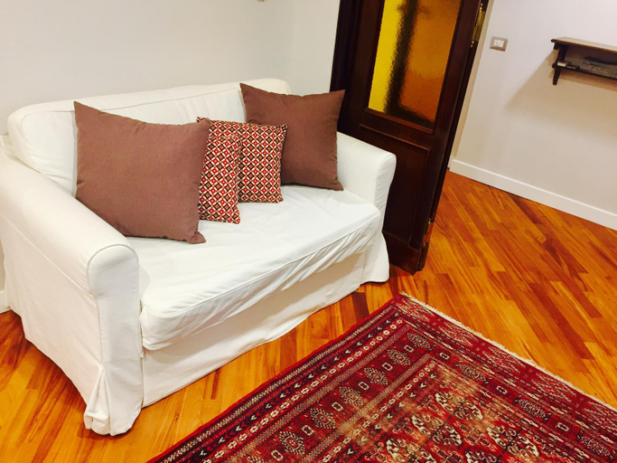 Others 5, Bitre - Bed & Breakfast, Napoli