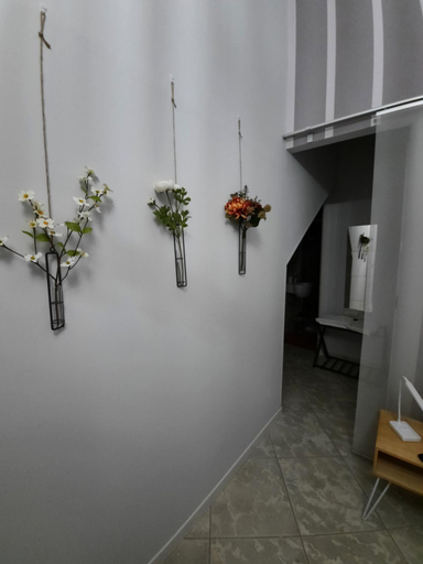 Others 2, B&B L'annunziata, Bari