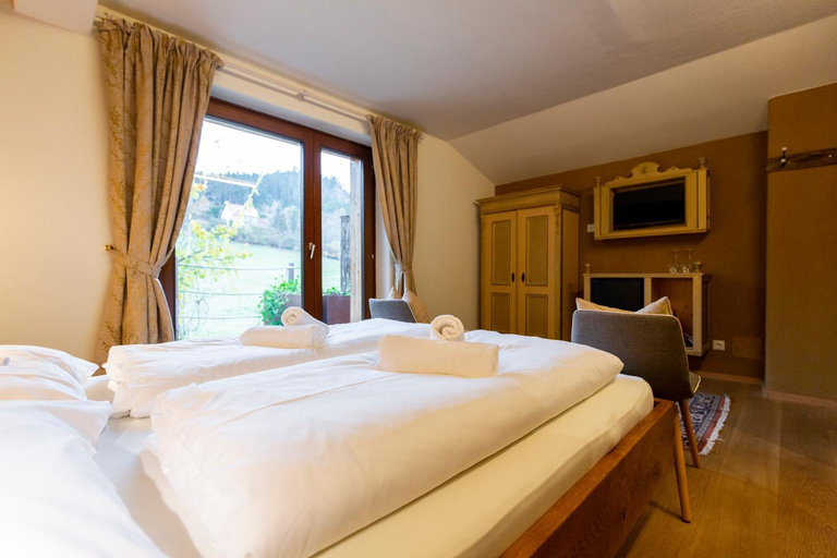 Bedroom 5