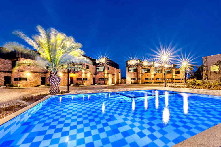 Swimming Pool 9