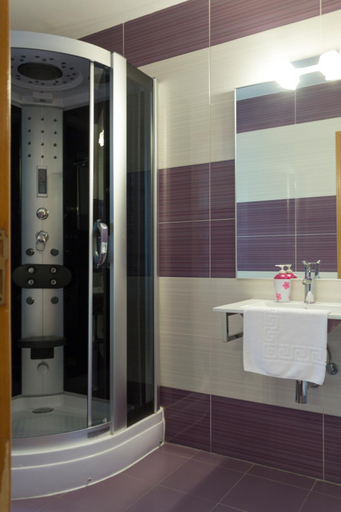 Bathroom 2, Hostal Dulcinea, Toledo