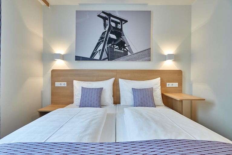 Bedroom 4, McDreams Hotel Essen, Essen