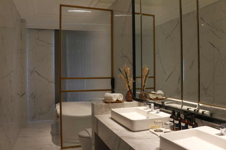 Bathroom 5