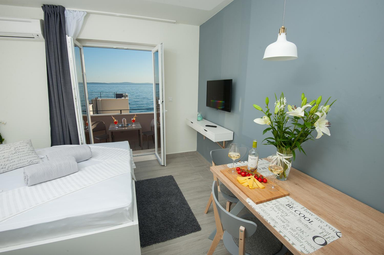 2, Seaside Luxury Suites, Podstrana