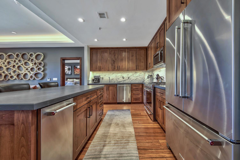 Dining Room 15