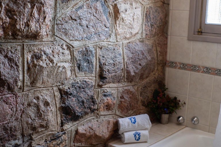 Bathroom 3, Boutique Hotel Sevilla, Punilla