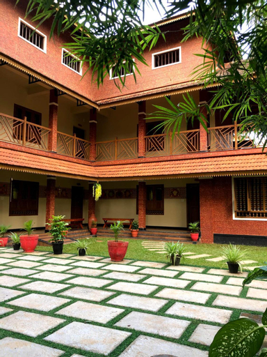 ATHIRAPPILLY SREENILAYAM HERITAGE RESORT , Ernakulam