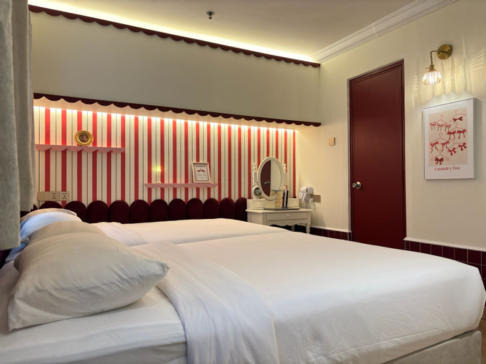 Bedroom 6