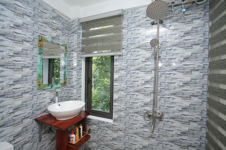 Bathroom 3, Phong Nha Mountain House, Bố Trạch