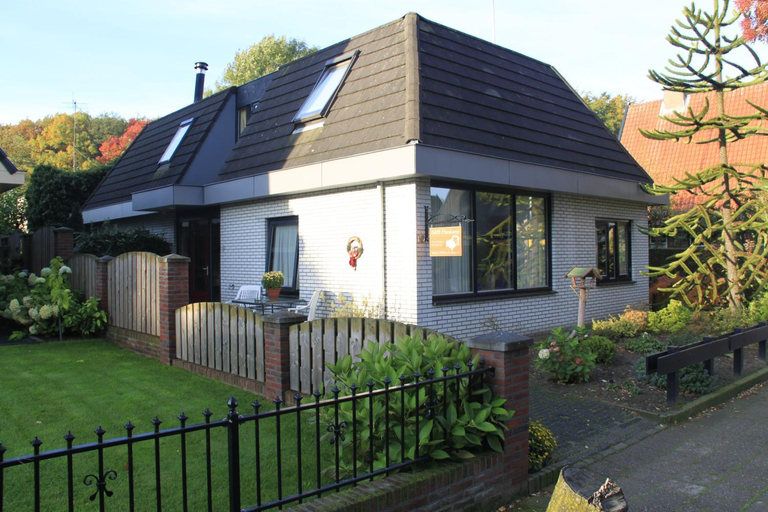 Others 4, B&B Harskamp, Ede
