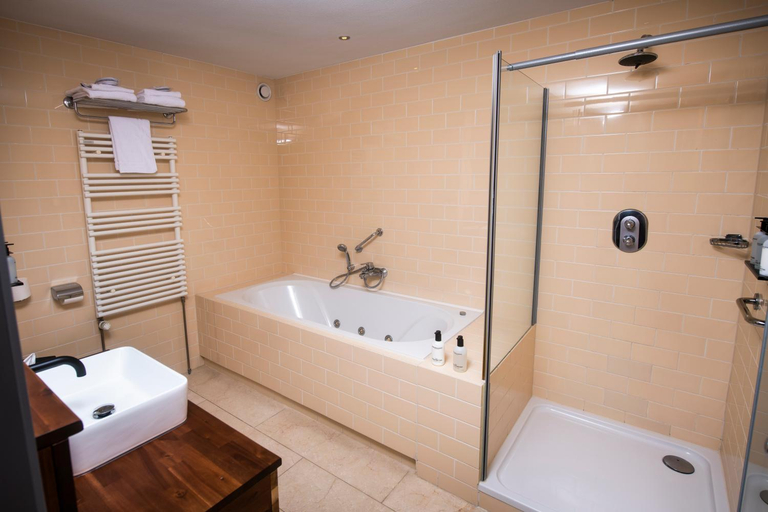Bathroom 3, Nobel Hotel Ameland, Ameland