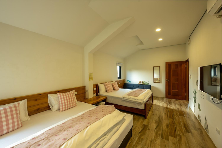 Bedroom 2, SeeU Coffee and B&B, Miaoli